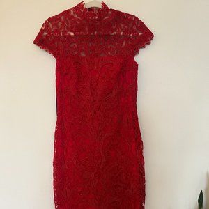 TADASHI SHOJI - NEW, RED LACE, SIZE 8, TEA LENGTH, CAP SLEEVE